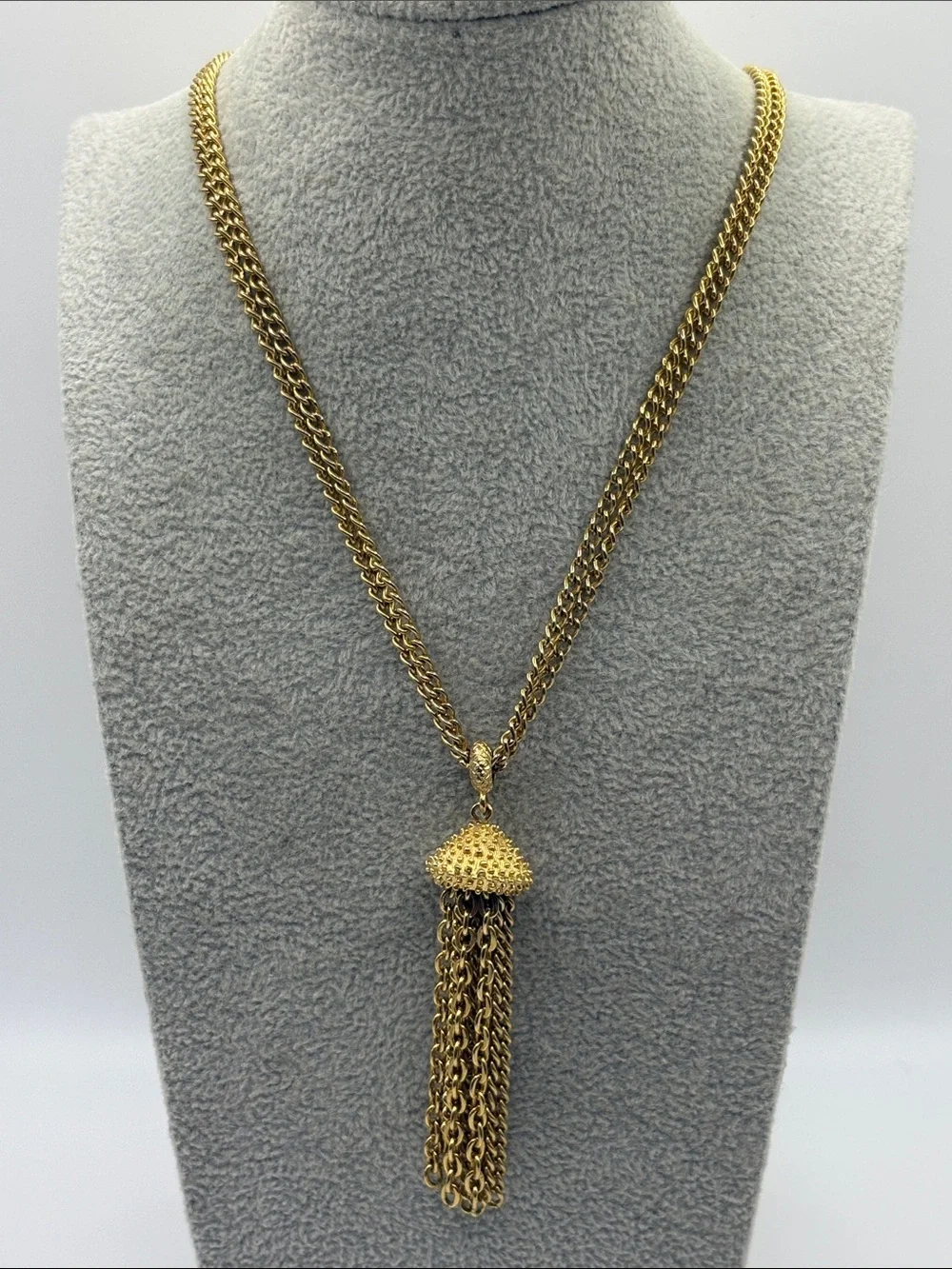 Vintage Corocraft Gold Tassel Pendant Necklace 28” Double Link Chain